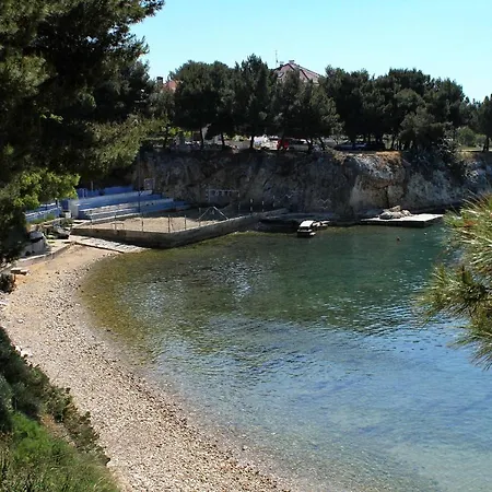 With A Parking Space - 11792