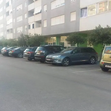 Apartamento With A Parking Space - 11792 Zadar