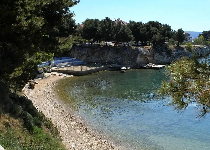 With A Parking Space - 11792