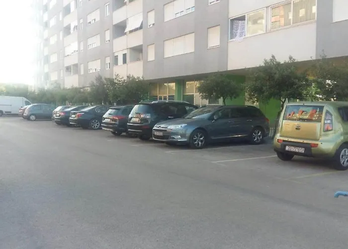 Appartement With A Parking Space - 11792 Zadar
